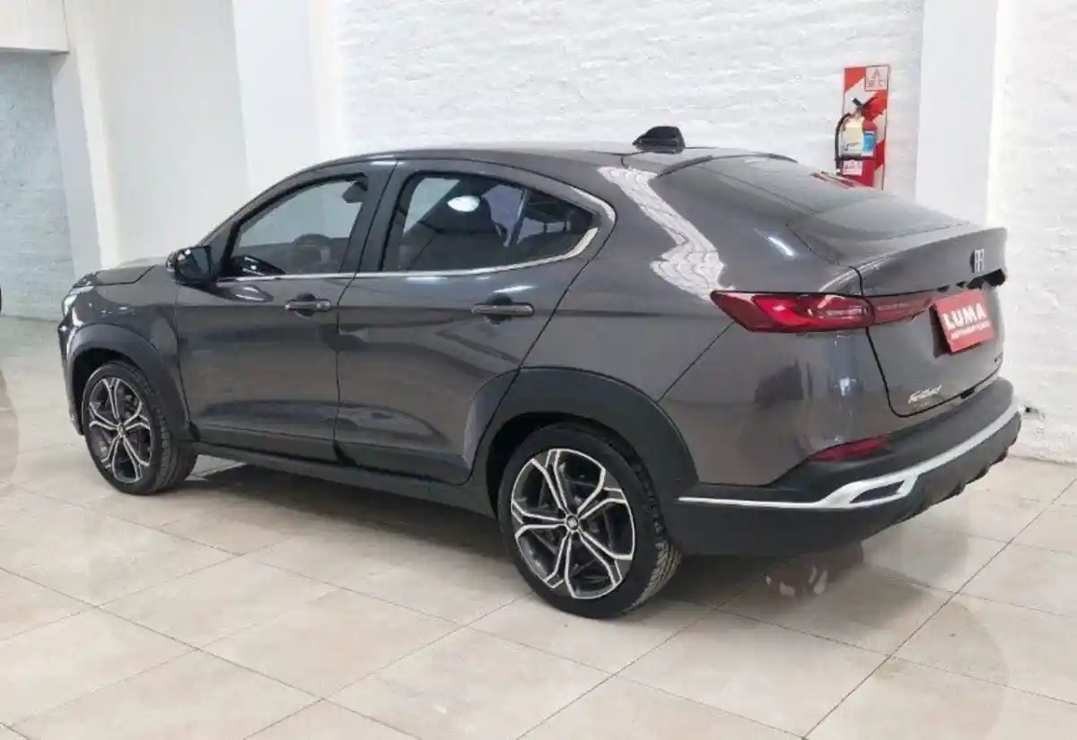 Fiat Fastback  2024 - foto 4