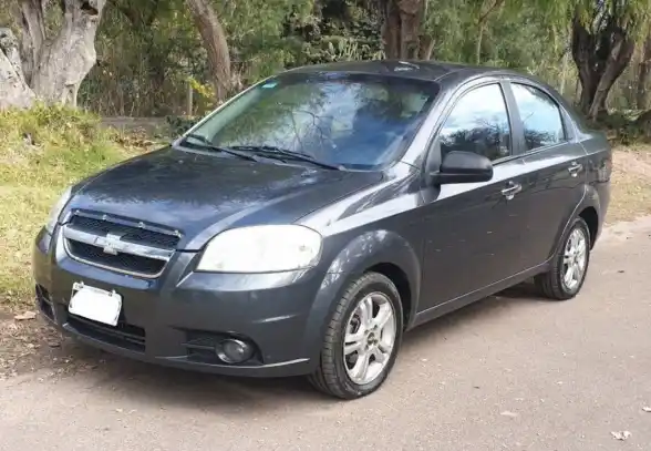 Chevrolet Aveo  2011 - foto 1