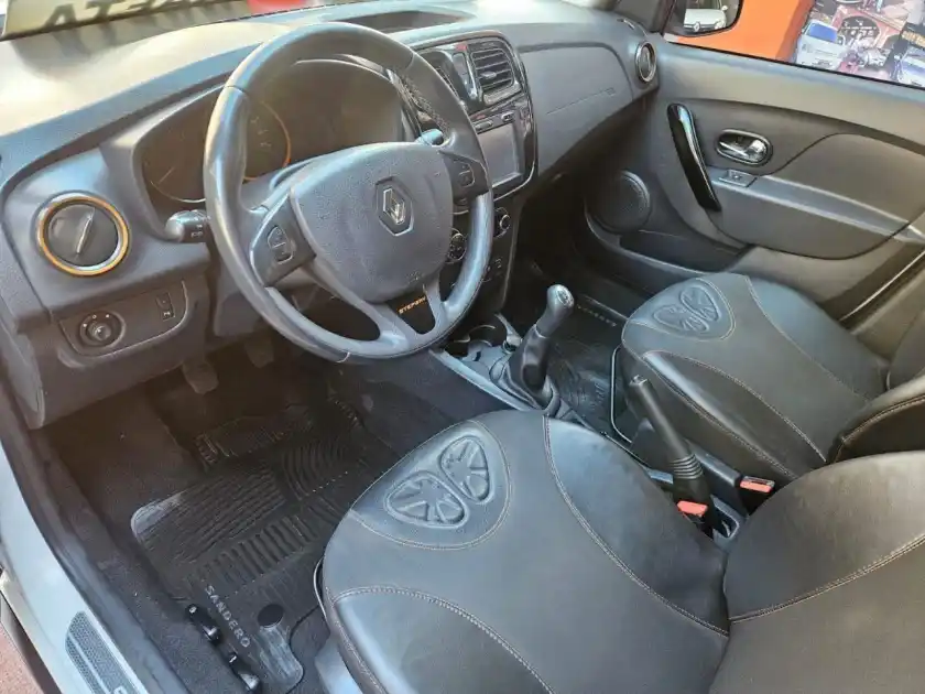 Renault Sandero  2018 - foto 5