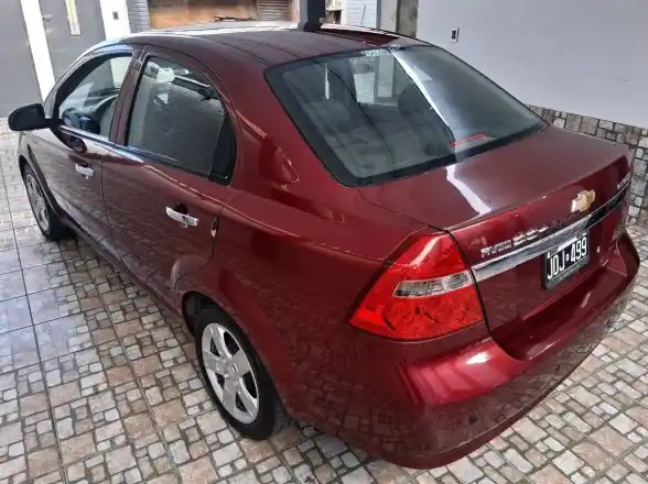 Chevrolet Aveo  2011 - foto 3