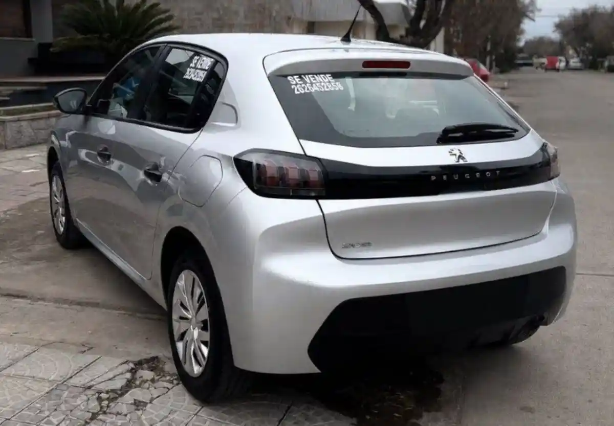 Peugeot 208  2022 - foto 4