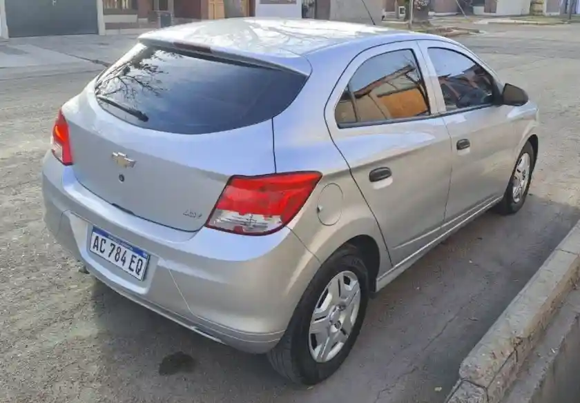 Chevrolet Onix  2018 - foto 4