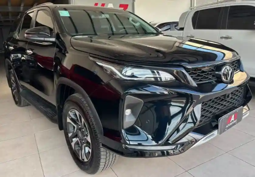 Toyota Hilux Sw4  2025 - foto 2