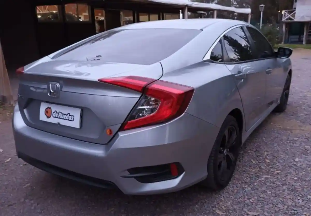 Honda Civic  2018 - foto 5