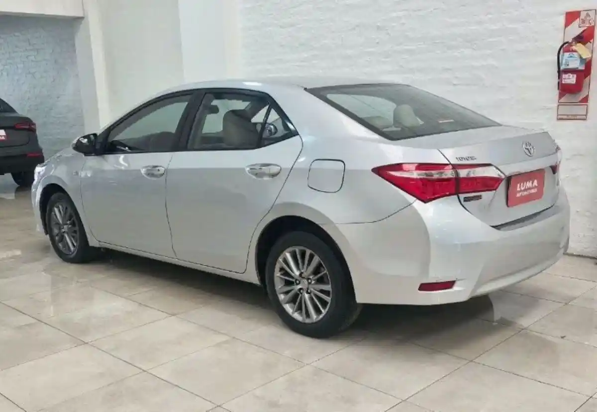 Toyota Corolla  2017 - foto 4