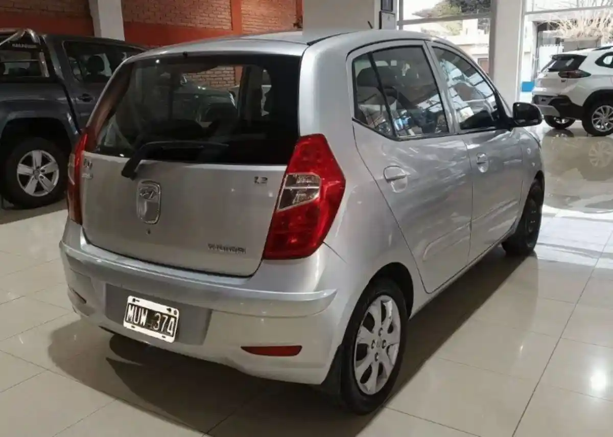 Hyundai I 10  2013 - foto 3