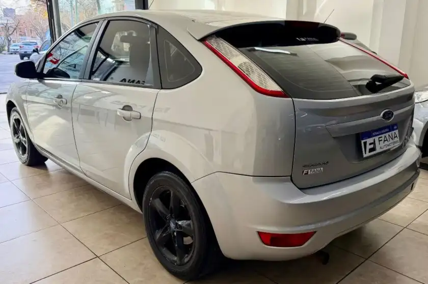 Ford Focus  2011 - foto 3