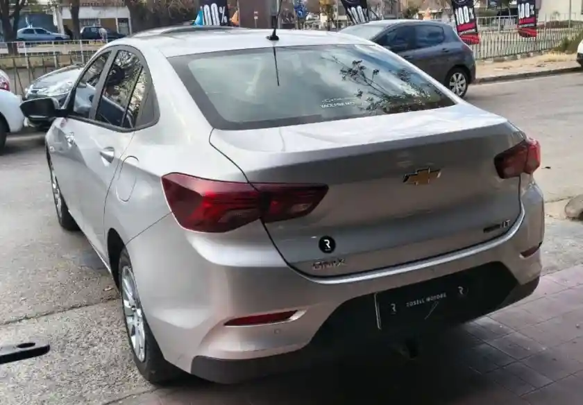 Chevrolet Onix  2020 - foto 3
