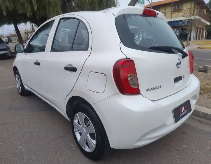 Nissan March  2019 - foto 3