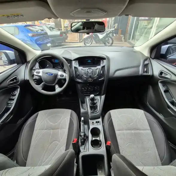 Ford Focus  2014 - foto 3