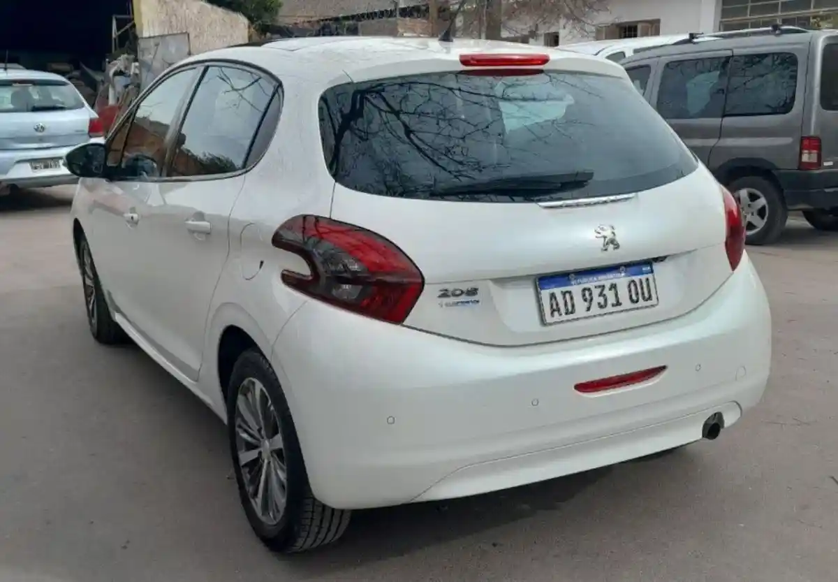 Peugeot 208  2019 - foto 3