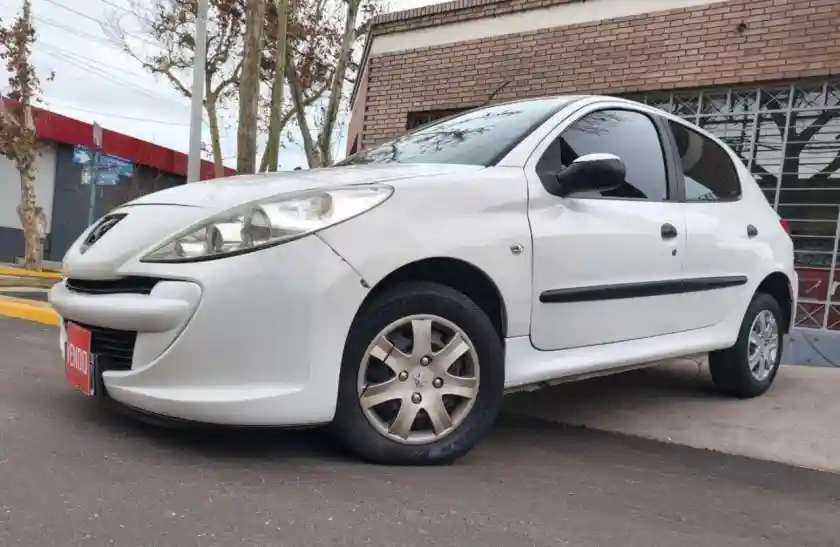 Peugeot 207  2012 - foto 1