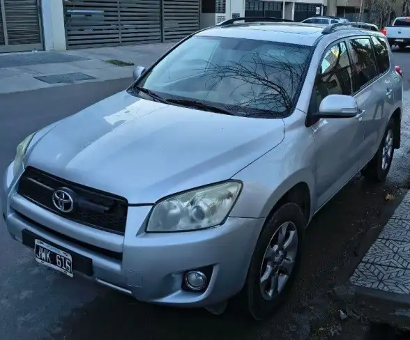 Toyota Rav4  2011 - foto 1