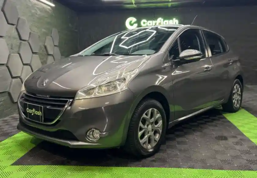 Peugeot 208  2013 - foto 1