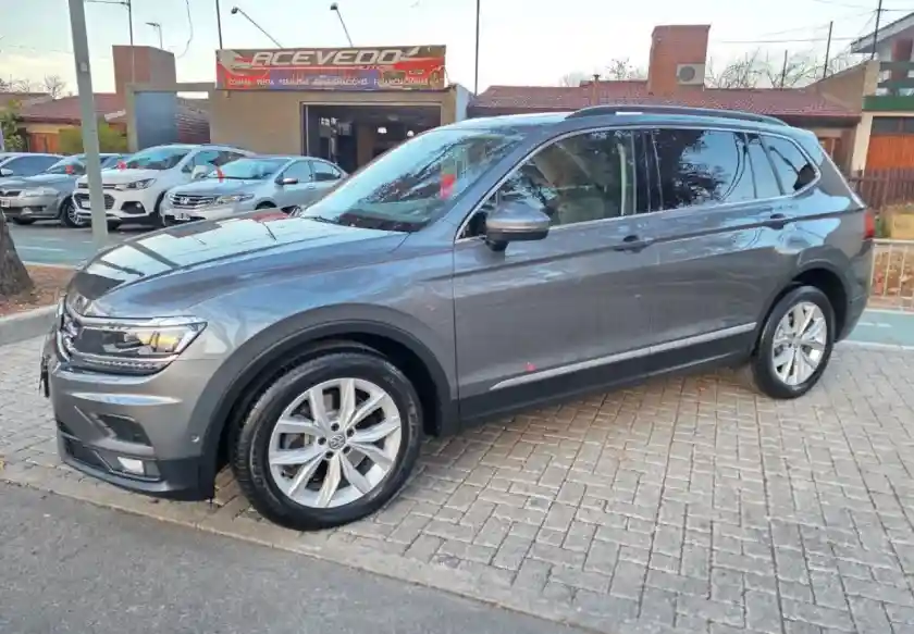 Volkswagen Tiguan  2018 - foto 3