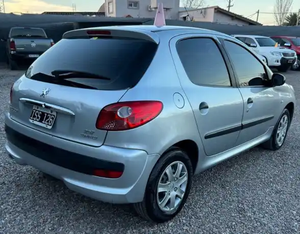 Peugeot 207  2010 - foto 5