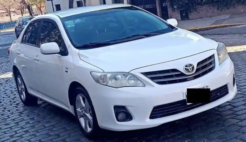 Toyota Corolla  2013 - foto 2