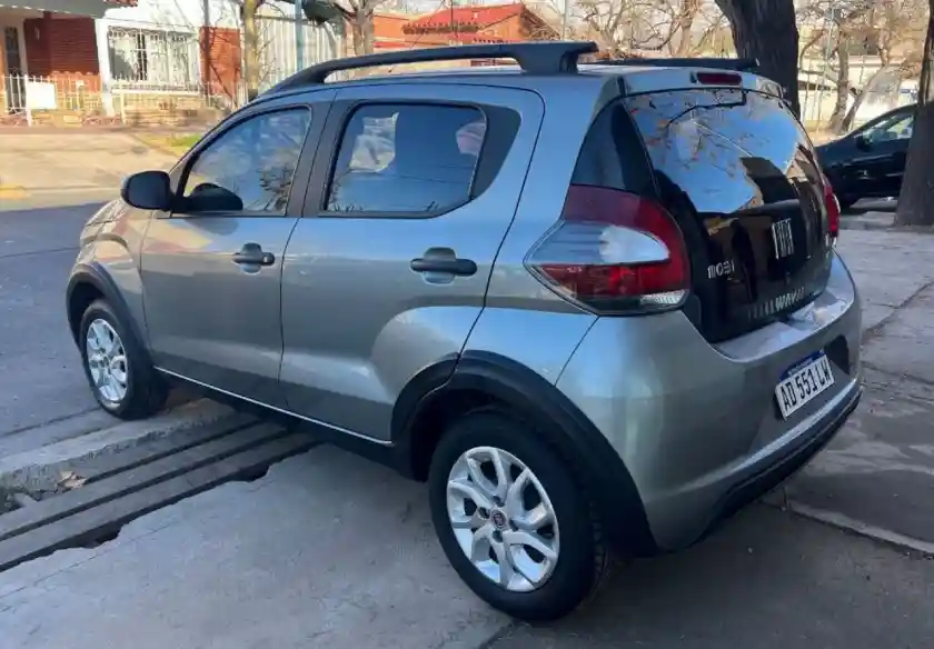 Fiat Mobi  2018 - foto 3