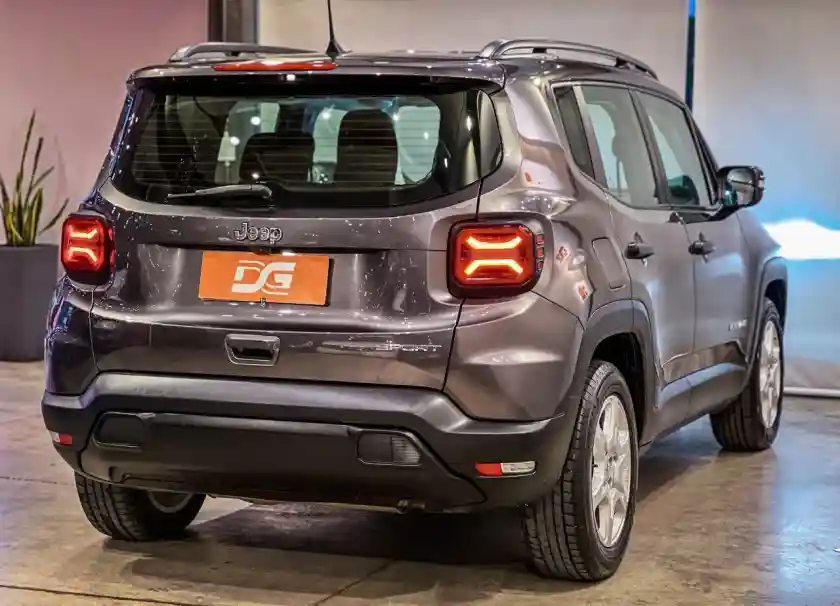 Jeep Renegade  2023 - foto 4