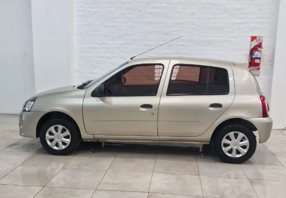 Renault Clio  2013 - foto 3