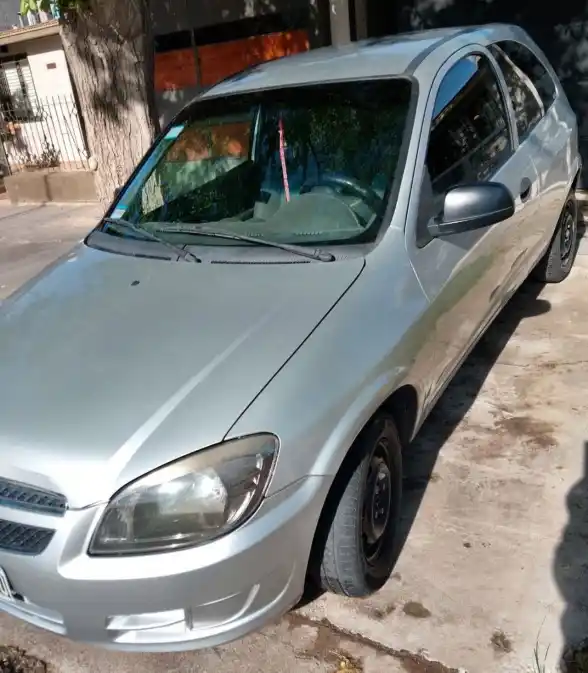Chevrolet Celta  2013 - foto 1