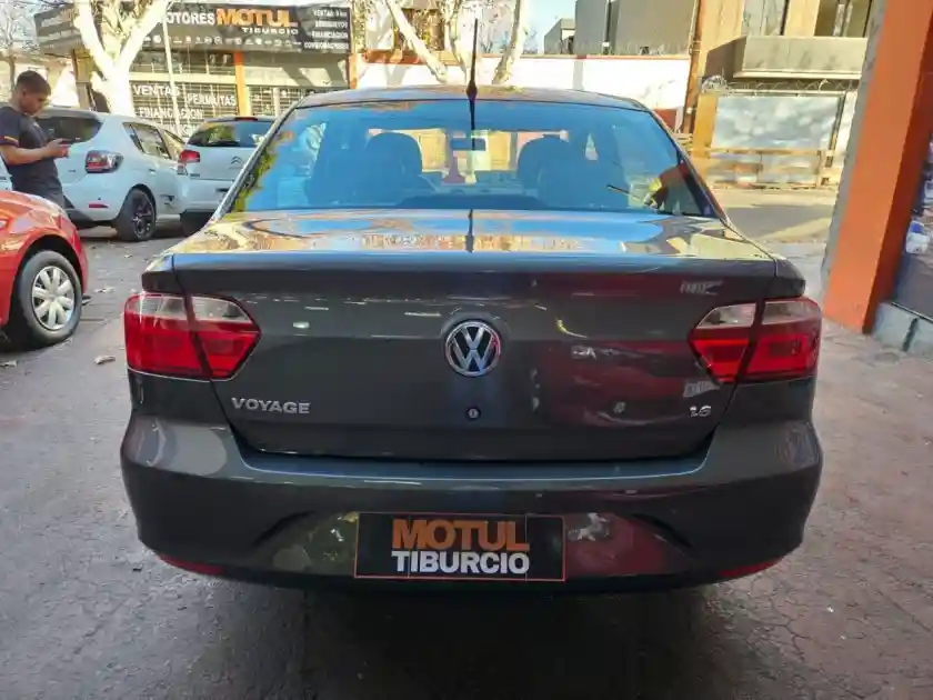 Volkswagen Voyage  2013 - foto 4
