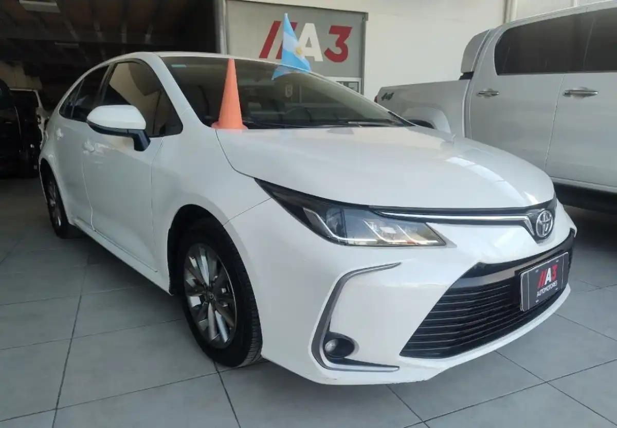 Toyota Corolla  2022 - foto 2