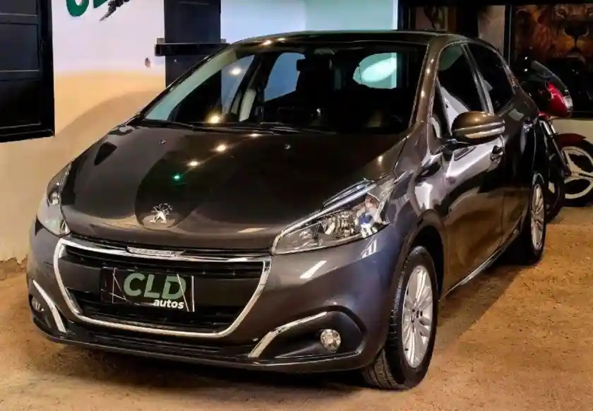 Peugeot 208 2019 - foto 1