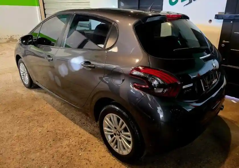 Peugeot 208  2019 - foto 4