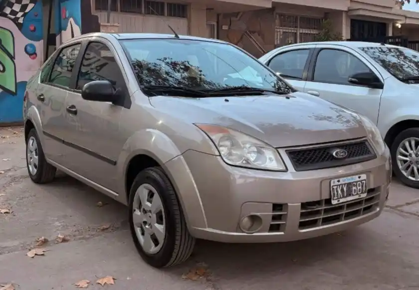 Ford Fiesta  2009 - foto 1