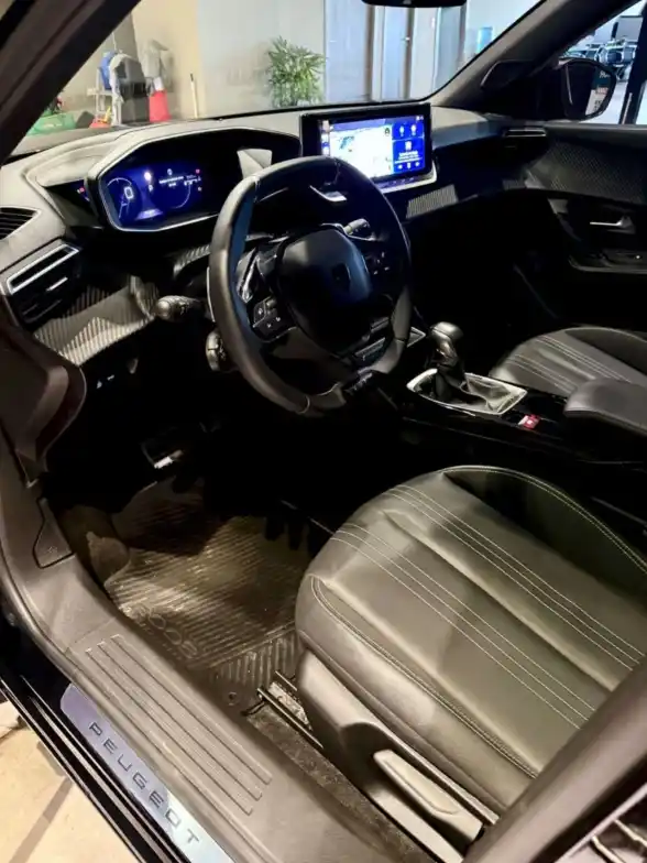 Peugeot 2008  2025 - foto 5