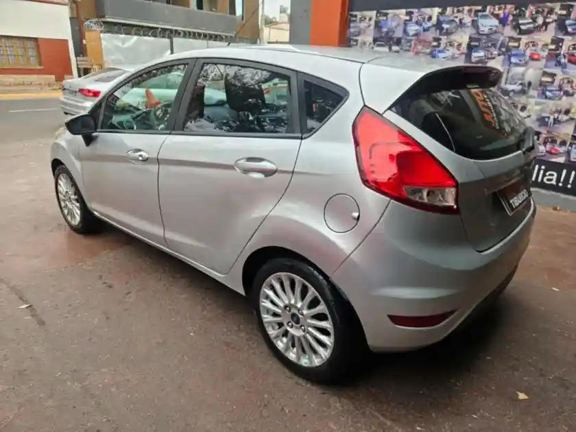 Ford Fiesta Kd  2016 - foto 3