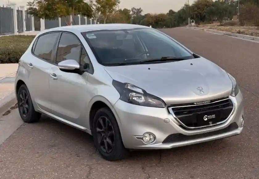 Peugeot 208  2016 - foto 2