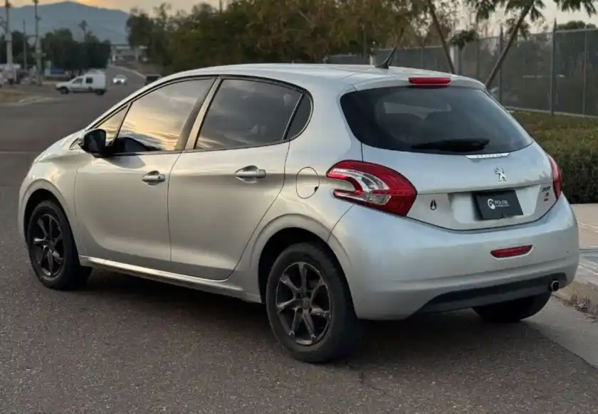 Peugeot 208  2016 - foto 3
