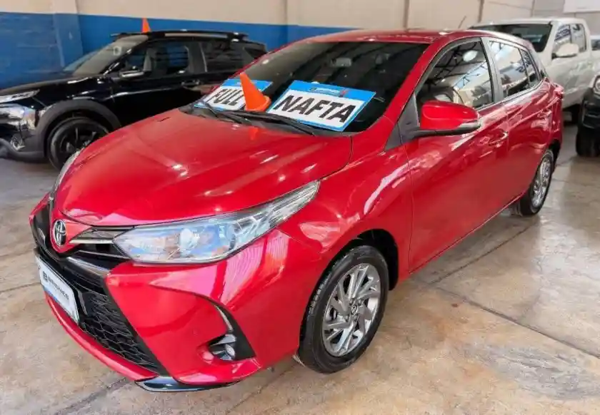 Toyota Yaris 2024 - foto 1