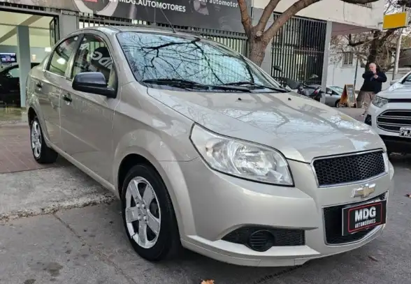 Chevrolet Aveo  2013 - foto 3
