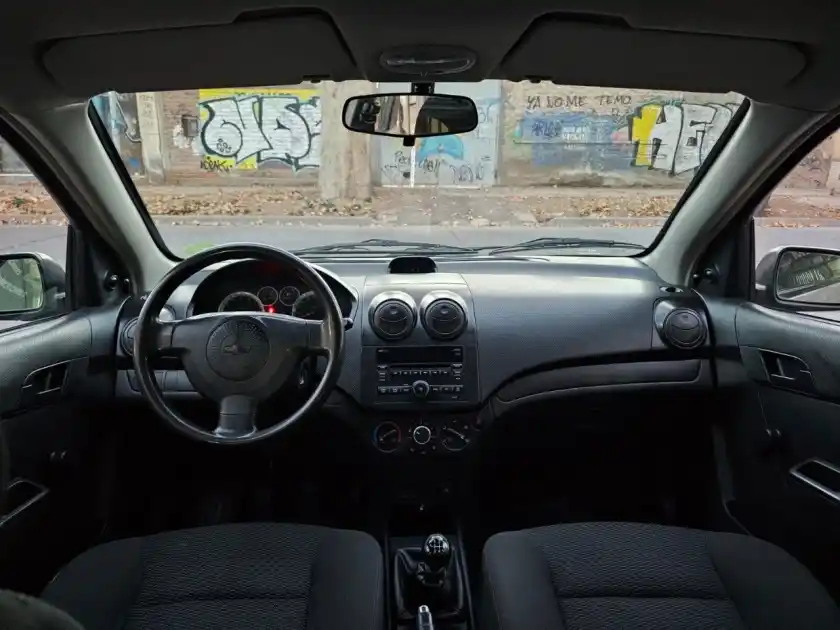 Chevrolet Aveo  2013 - foto 5