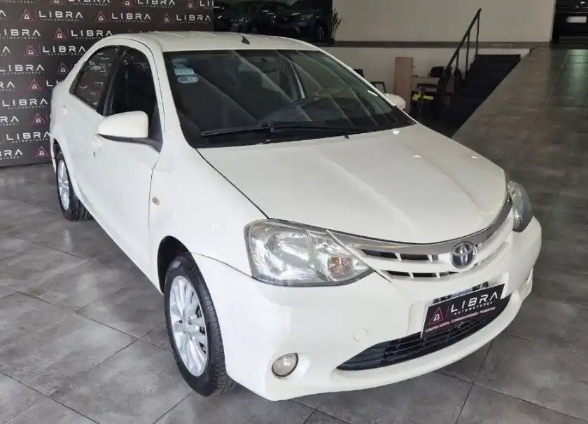 Toyota Etios  2014 - foto 3
