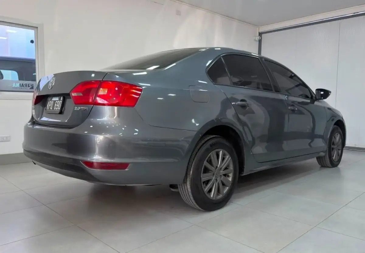 Volkswagen Vento  2012 - foto 5