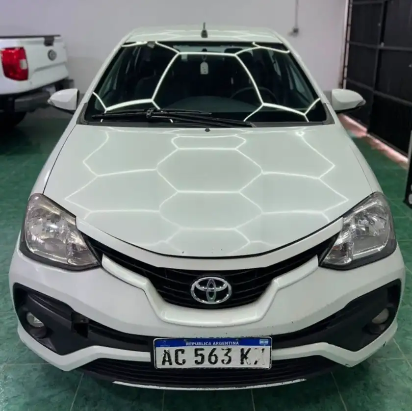 Toyota Etios  2018 - foto 2