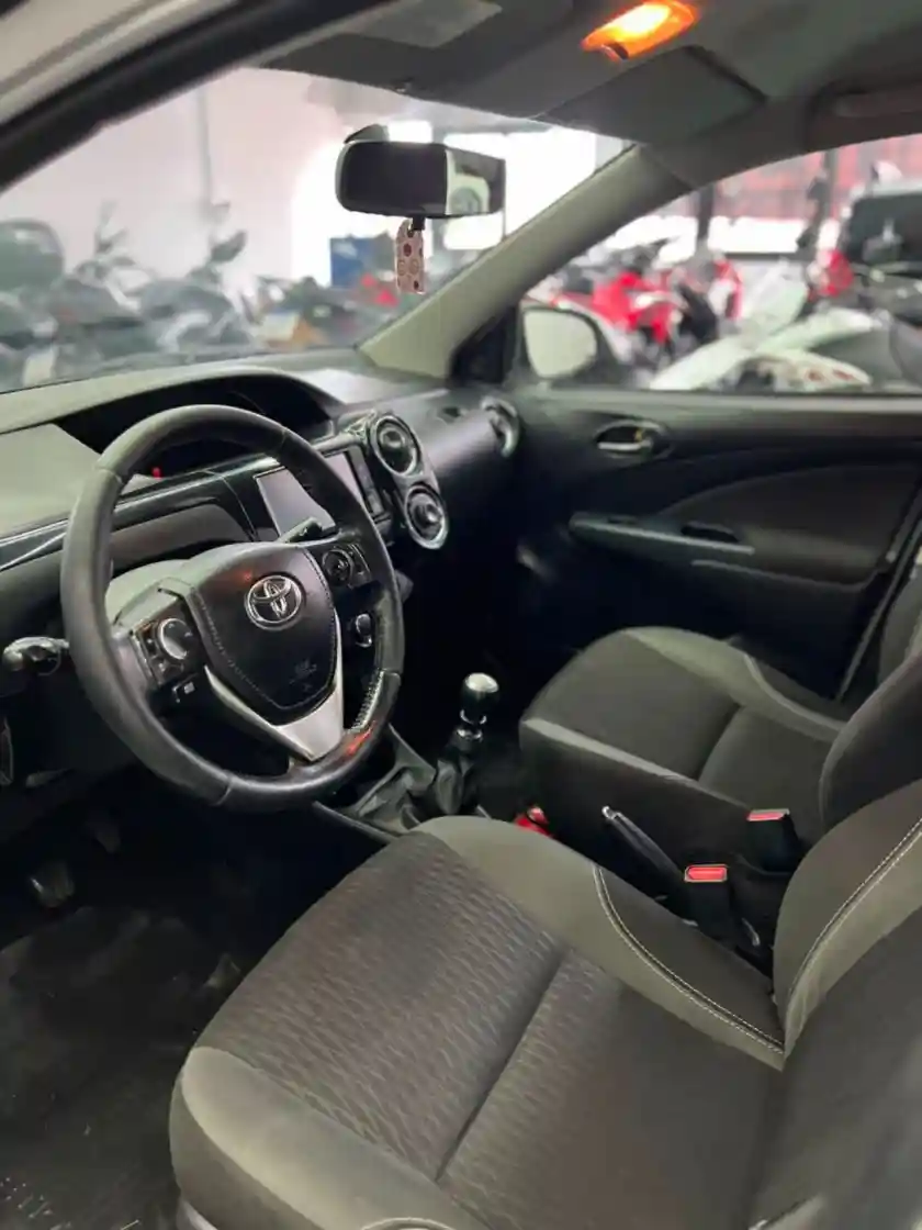 Toyota Etios  2018 - foto 5