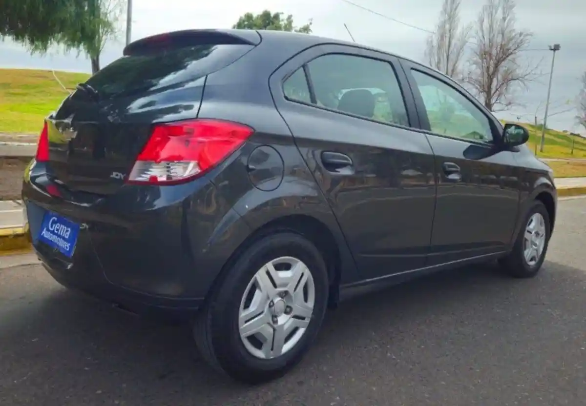 Chevrolet Onix  2016 - foto 5