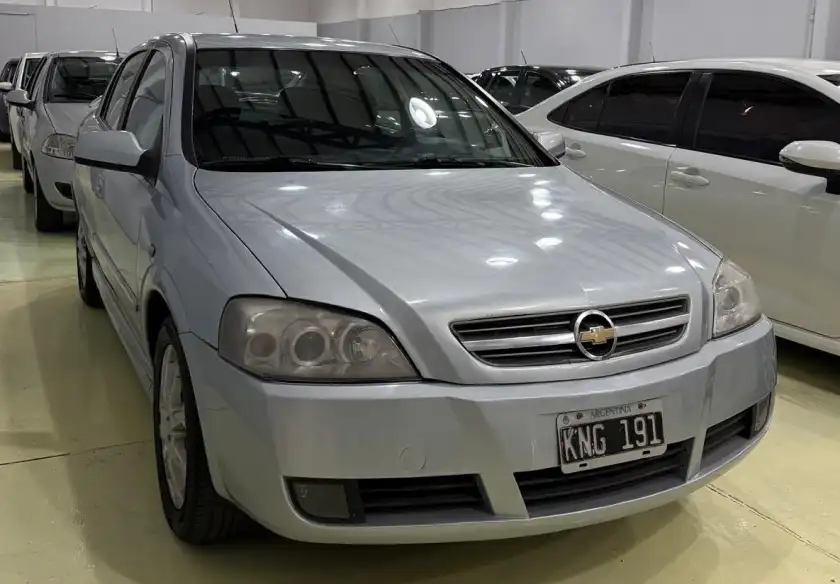 Chevrolet Astra  2011 - foto 2