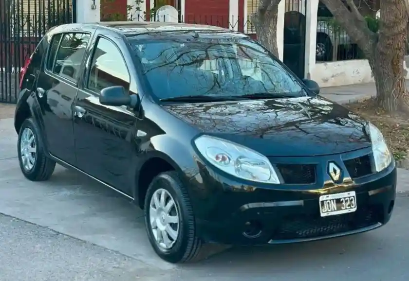 Renault Sandero  2011 - foto 2