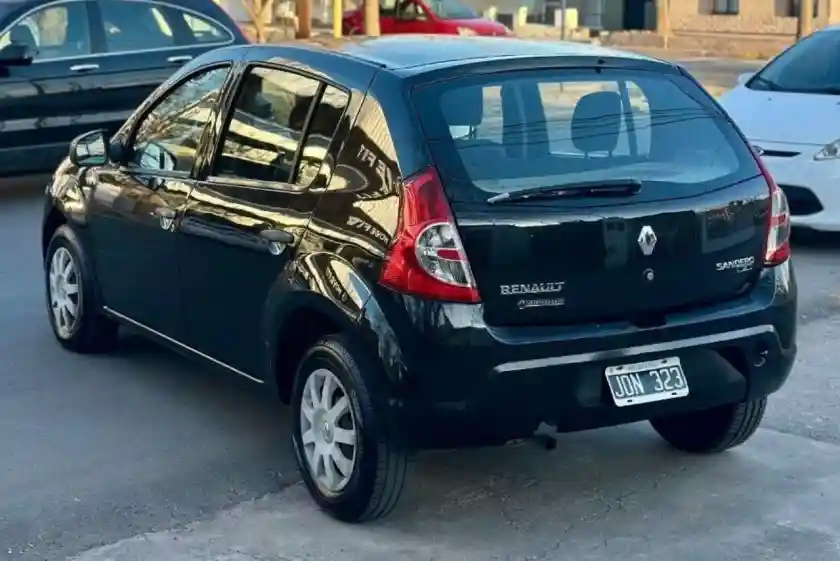 Renault Sandero  2011 - foto 3
