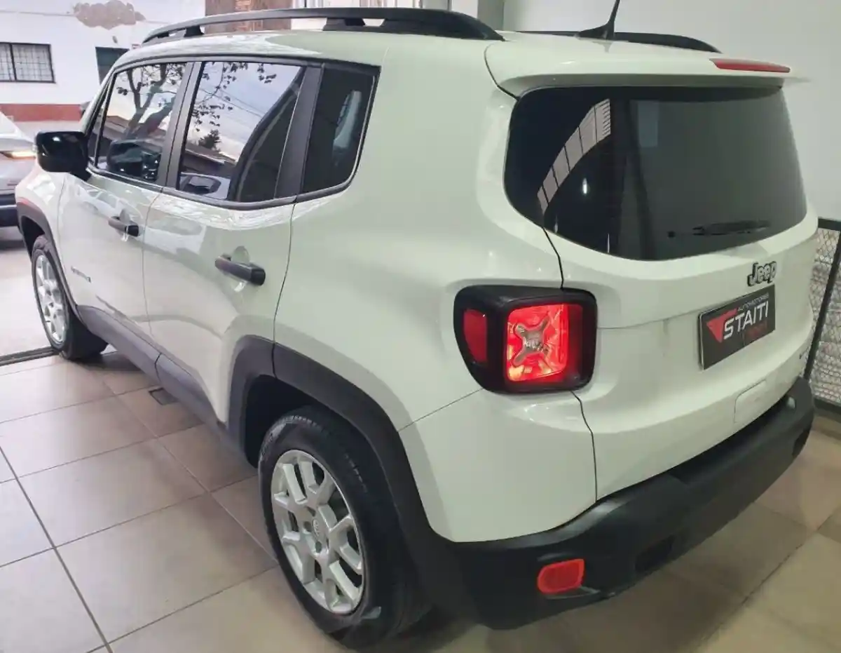 Jeep Renegade  2022 - foto 3