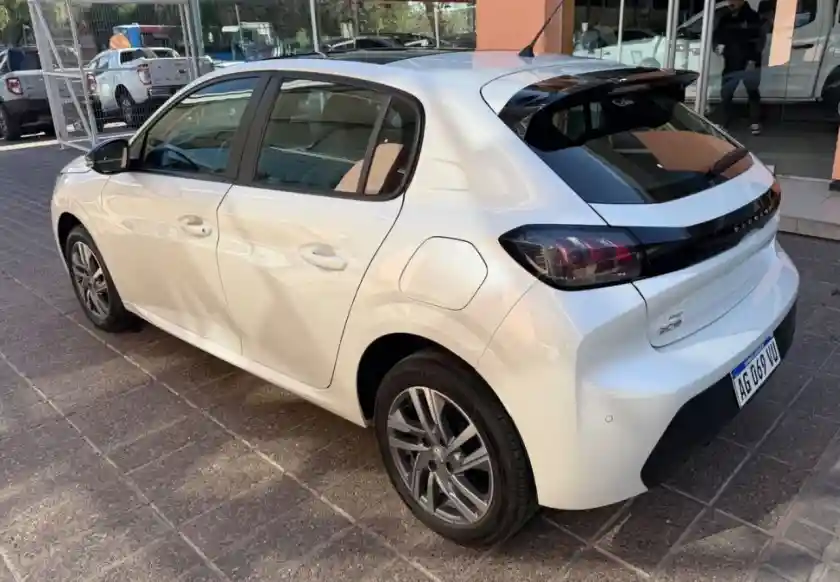 Peugeot 208  2023 - foto 3
