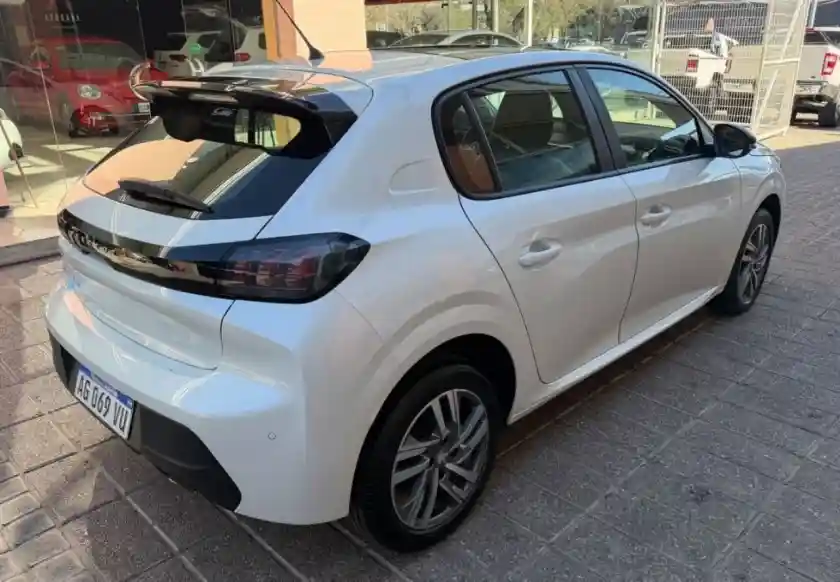 Peugeot 208  2023 - foto 4