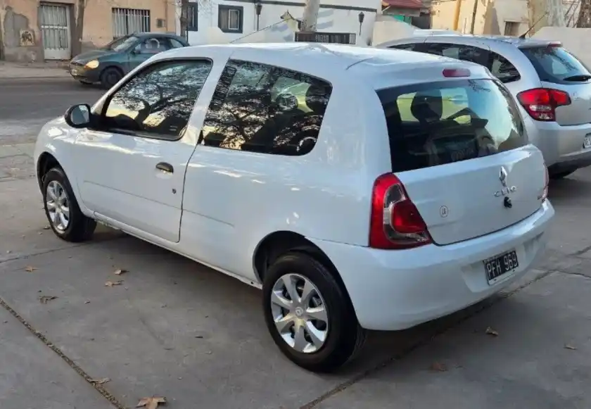 Renault Clio  2015 - foto 3