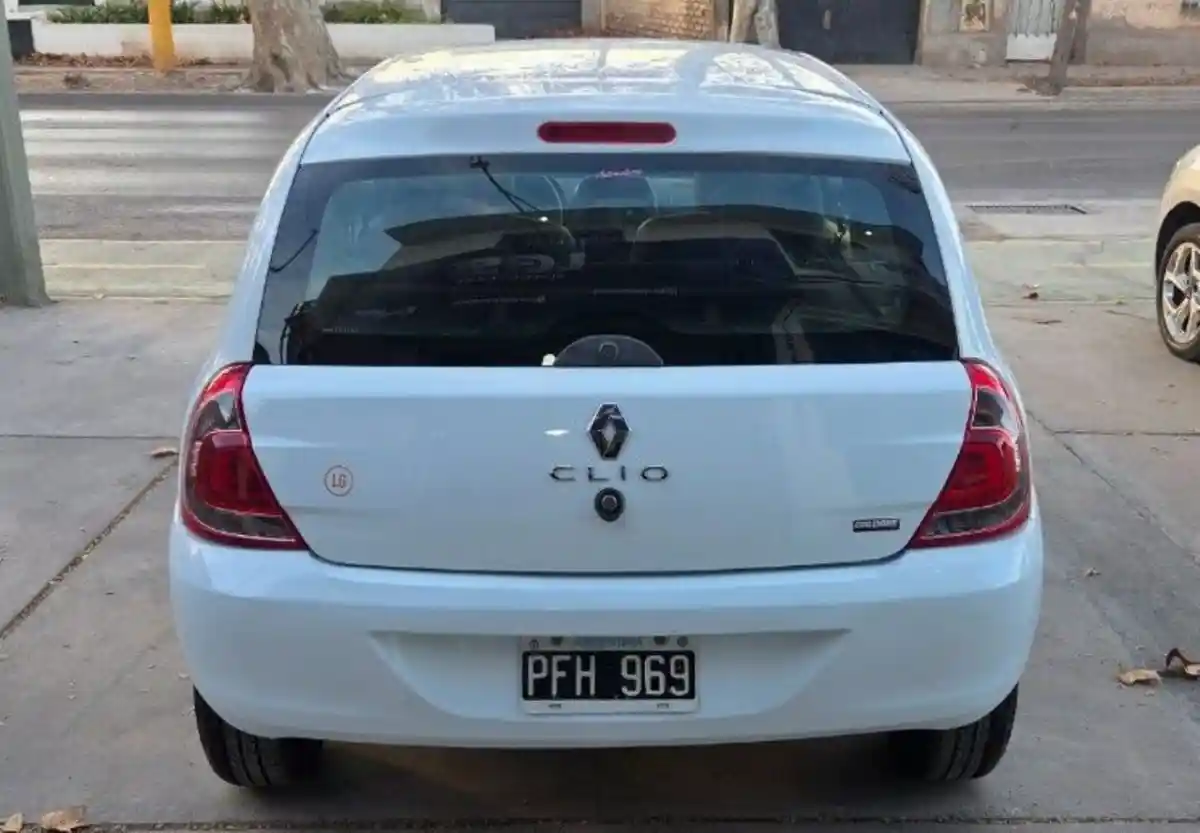 Renault Clio  2015 - foto 4
